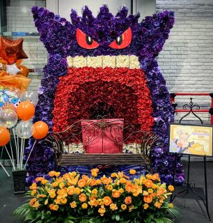 みなとみらいブロンテへゲンガーのキャラクターフラスタ(スタンド花)を配達しました。【横浜花屋の花束・スタンド花・胡蝶蘭・バルーン・アレンジメント配達事例1132】